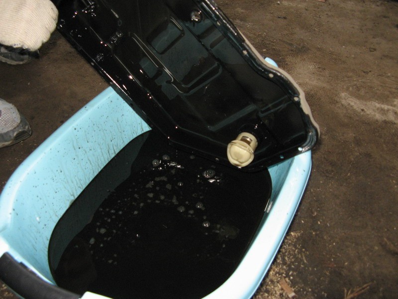 Чистка плиты управления АКПП 01V и замена масла в коробке автомат